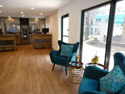 Hospitality Suite Resort - 7