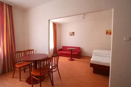 ApartSusa - 50