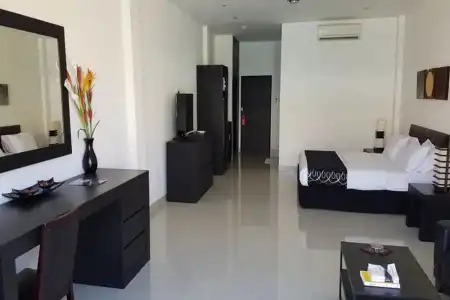 East Suites - 123