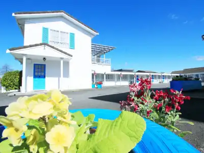 Golden Glow Motel - 13