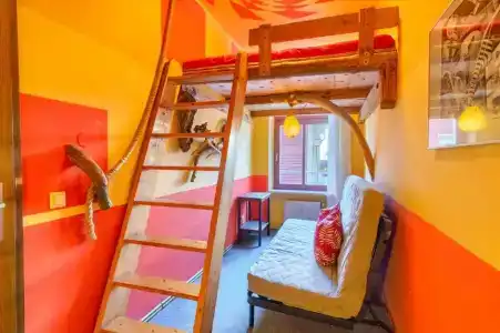 Lollis Homestay - Hostel - 77