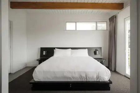 Hollywood Hills - 58