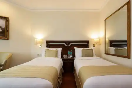 The Royal Plaza - 3