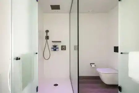 Yotel - 10