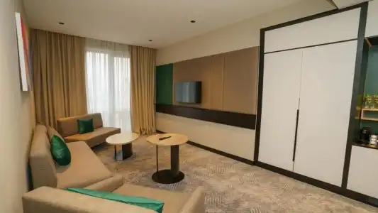 Holiday Inn Tashkent City - 17