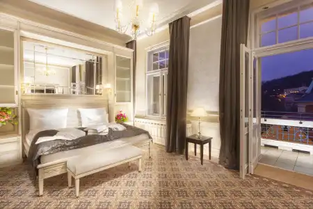 Luxury Spa Olympic Palace - 1