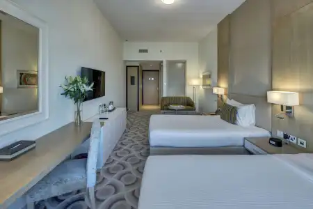 Metropolitan Dubai - 55