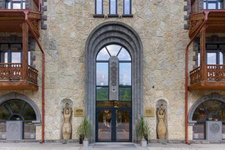 Old Boutique - 1