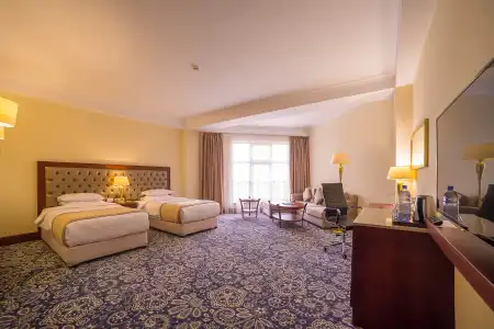 Ramada by Wyndham Almaty - 12