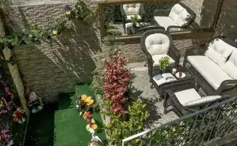 Royan Suites - 15