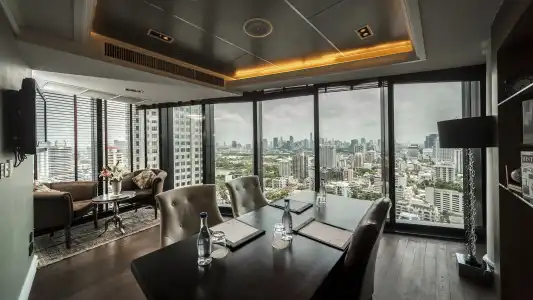 Montraj Continent Sukhumvit Bangkok - 25
