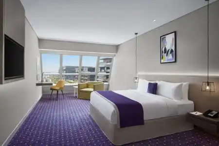 Leva and Suites, Mazaya Centre - 9