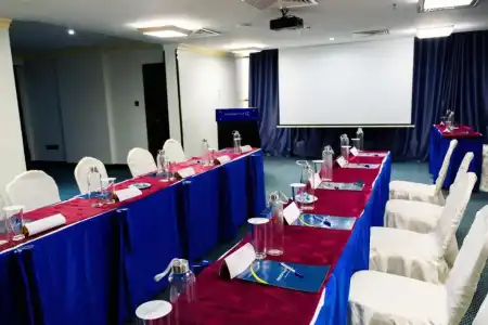 Golden Tulip Dar City Center - 36