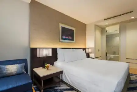 Emporium Suites by Chatrium - 9