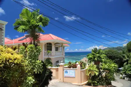 Au Fond de Mer View - 5
