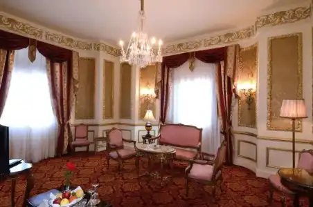 Windsor Palace Luxury Heritage since 1906 by Paradise Inn Group - 1