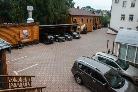 Postoyaly Dvor - 1
