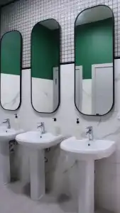 Izzzi Hostel - 33