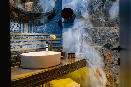 Tapis Rouge Design Boutique - 24