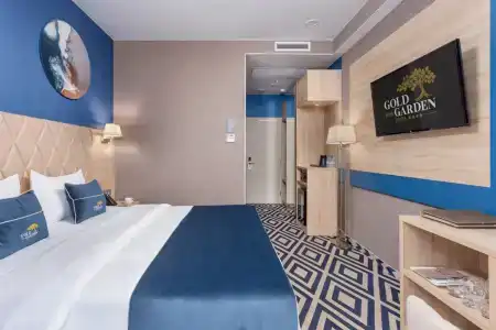 GOLD inn GARDEN - 52