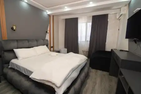 "Batumi 770" - 10