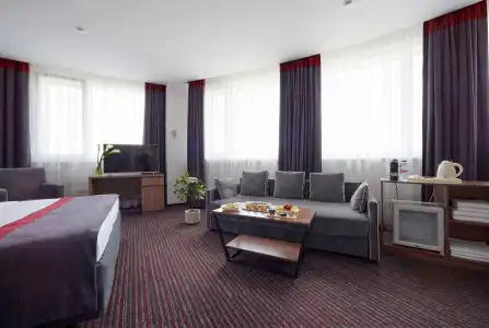 Ramada By Wyndham Yekaterinburg & Spa - 150
