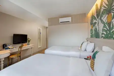 Sawaddi Patong Resort & Spa by Tolani - 89