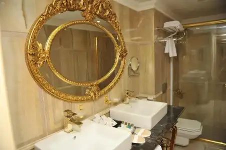 Intourist Palace Batumi - 4