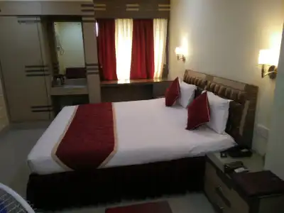 Executive Tower - 113