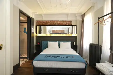 Taksim Avenue - 21