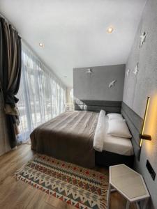 Geometrika • Lounge - 100