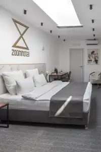 Zoom - 106