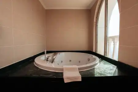 Crowne Plaza Antalya - 17