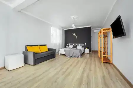 Yazon Tourist base - 70