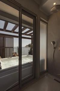 En VIE Beach Boutique - Adults Only - 81