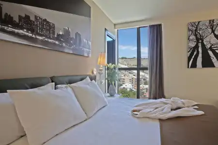 Opera Suite - 12