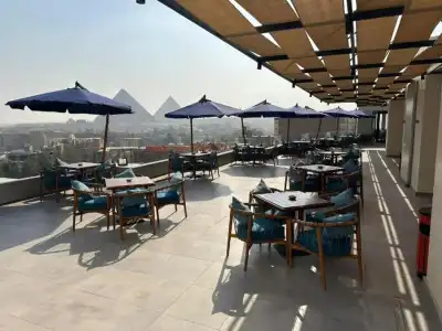 Pyramid Stars Inn - 0