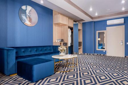 GOLD inn GARDEN - 82