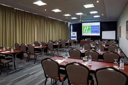 Holiday Inn Express Internet City, an IHG - 22