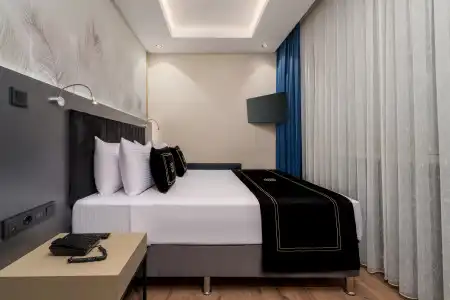Best Western Premier Hidden Hills - 14