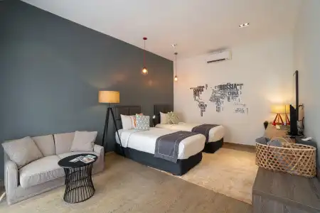 White Boutique and Residences - 17