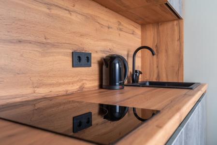 Vash Salut Apart - 80