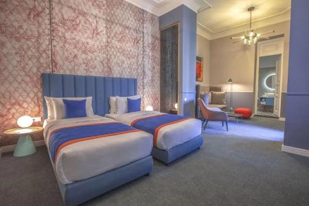 Heritage & Suites - 33