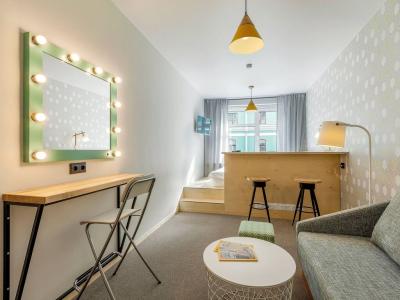 Friends on Fontanka - 131