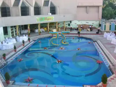 Le Grande Plaza - 4