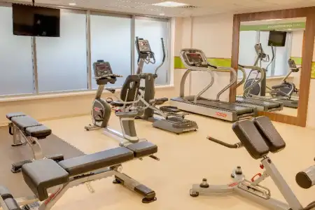 Hampton by Hilton - 27