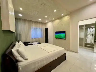 Luxury Villa With Pool and Jacuzzi - 13