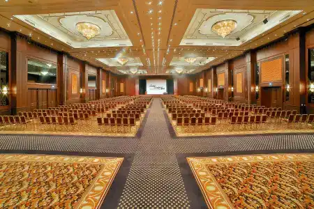 Grand Cevahir Convention Center - 4