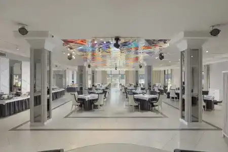 Golden Tulip Krasnodar - 17