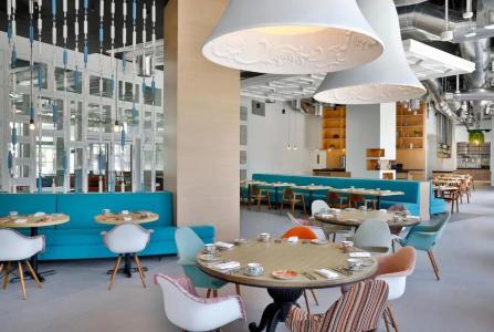 Aloft Al Mina, Dubai - 10